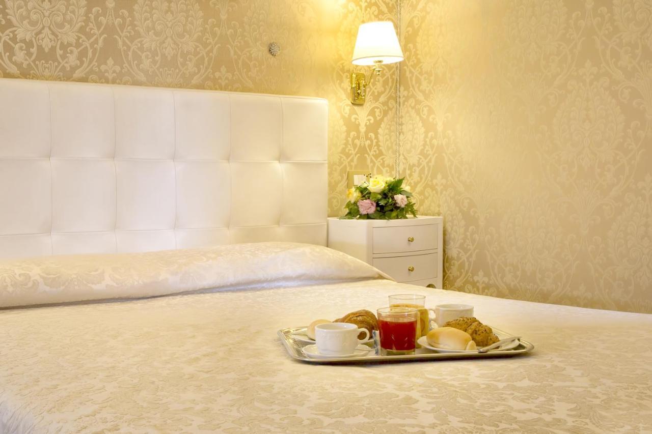 Residenza Goldoni Acomodação com café da manhã Veneza Quarto foto